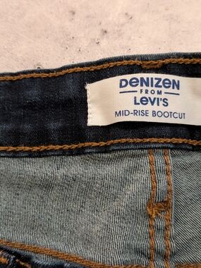 Denizen from Levi's women's  Mid-Rise Bootcut Jeans - Dark Blue 16S